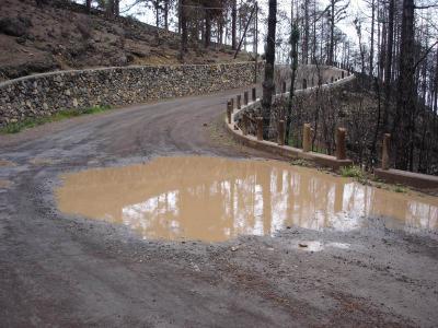 EL PSC - PSOE SOLICITA QUE SE CULMINEN LAS OBRAS DE AMPLIACIÓN DEL CAMINO DE REDONDO